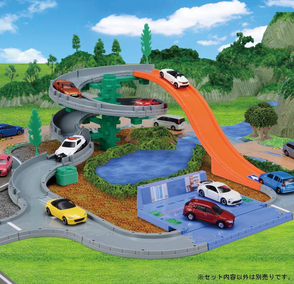 Сборка набора Tomica Easy to Kurukuru Pass Doro!