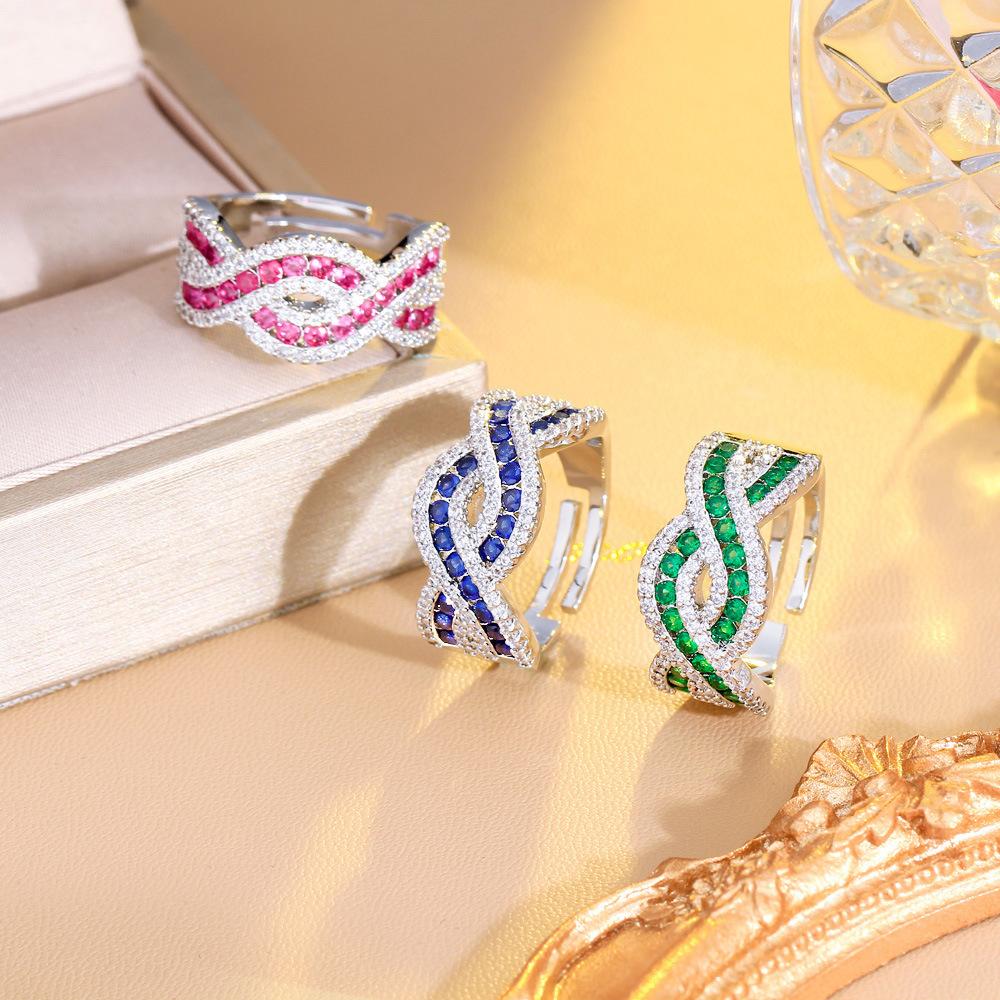 Кольцо с бриллиантами и рубинами, с ярким блеском, в стиле легкой роскоши, трехмерное кольцо-крест с полной бриллиантовой дорожкой, персонализированное кольцо, украшение для рук.