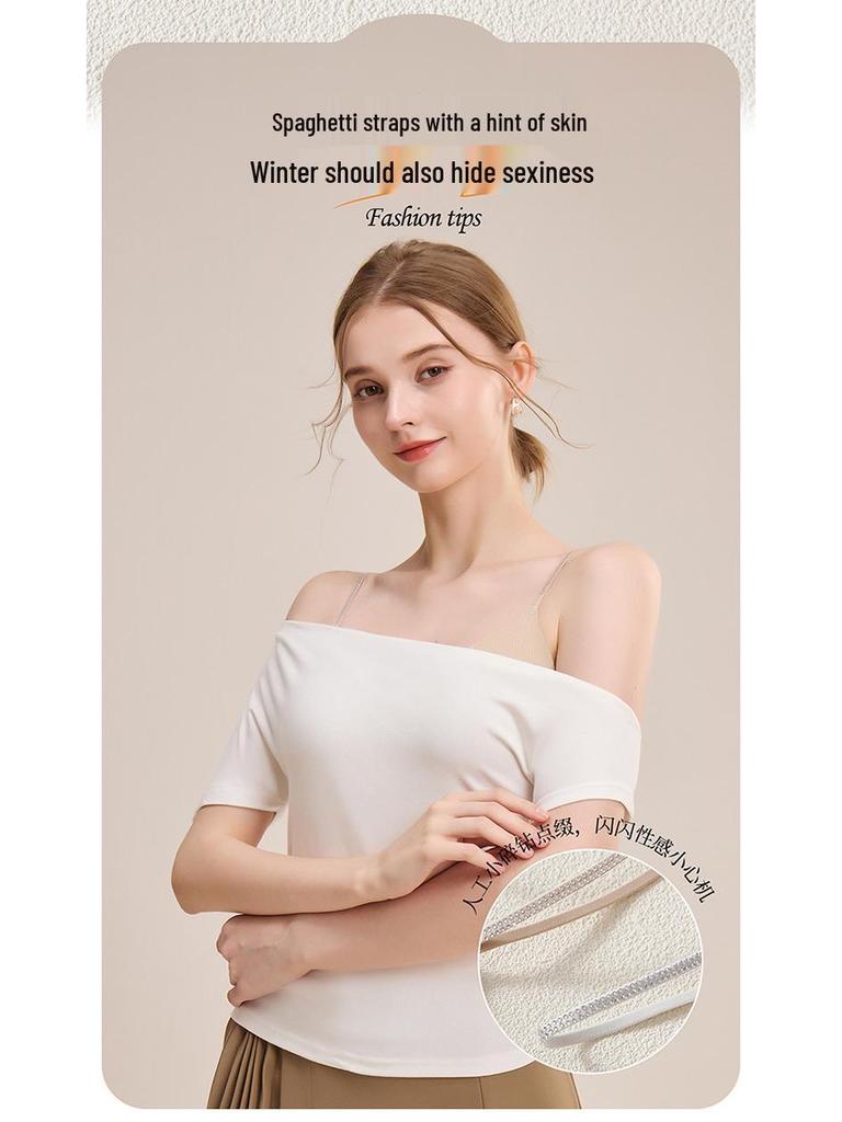 Женская осенне-зимняя майка на тонких бретелях со встроенным бюстгальтером и вкладышами