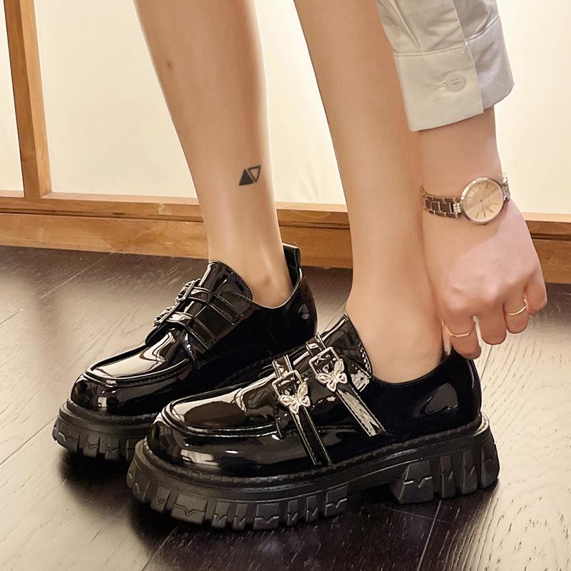 Модные туфли-оксфорды на толстой платформе для женщин Готические нескользящие лоферы из лакированной кожи с двойной пряжкой Туфли Мэри Джейн