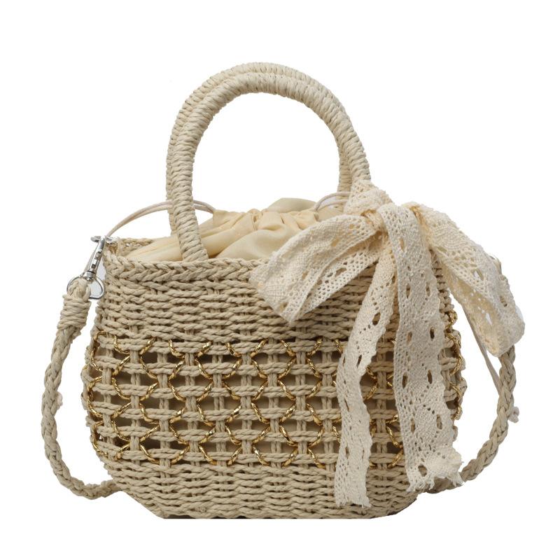 French literary and artistic small fresh Mori portable straw small bag 2025 new sweet holiday style fashion messenger bag