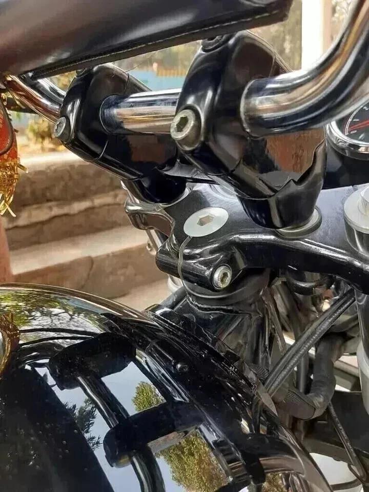 Комплект угловых зажимов для подъема руля Для Royal Enfield Interceptor 650 @Vi