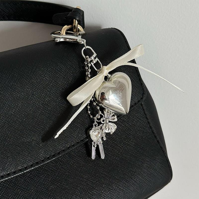 Ins Style Metal Love Key Chain Bowknot Phone Pendant Headphone Case Charms Bag Decor Car Key Ring