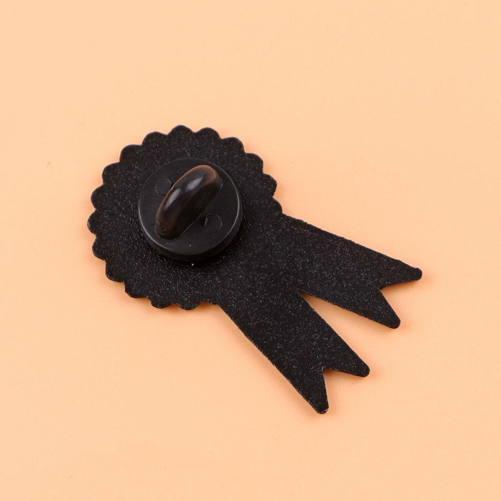 Забавный эмалевый пин "Cried" Брошь с розовой лентой Значки на лацкан Значок на рюкзак Аксессуары для одежды Модная бижутерия Подарок для нее