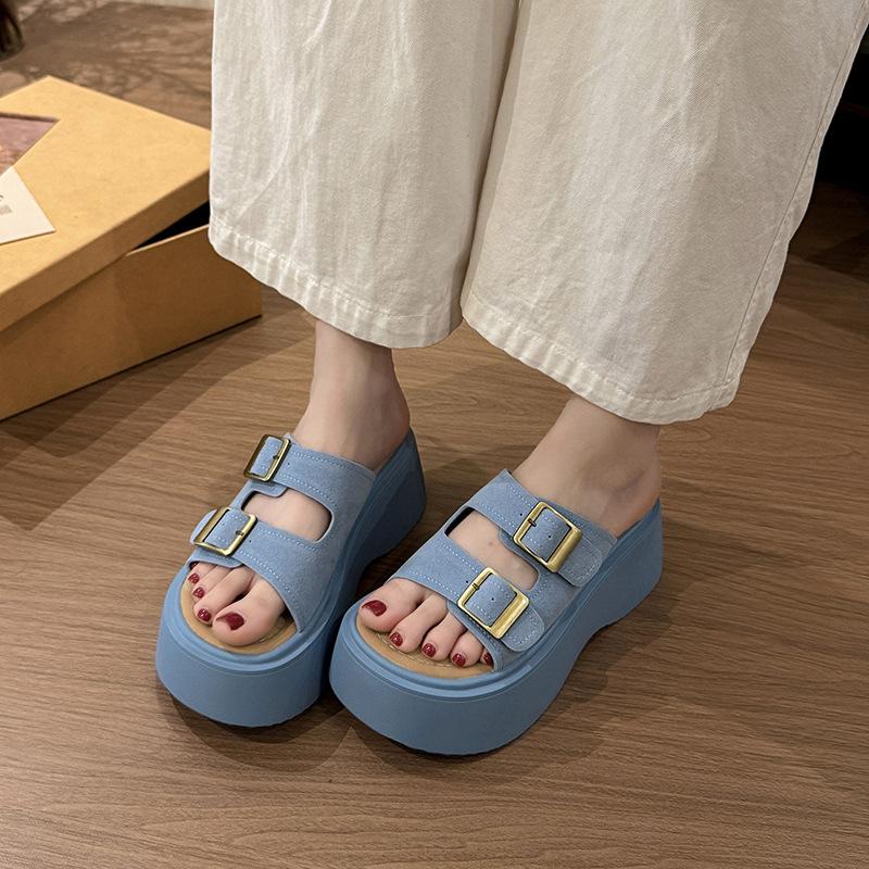 Thick-soled Heightening Slippers for Women's Summer Wear, New Go-out Beach One-word Cool Slippers