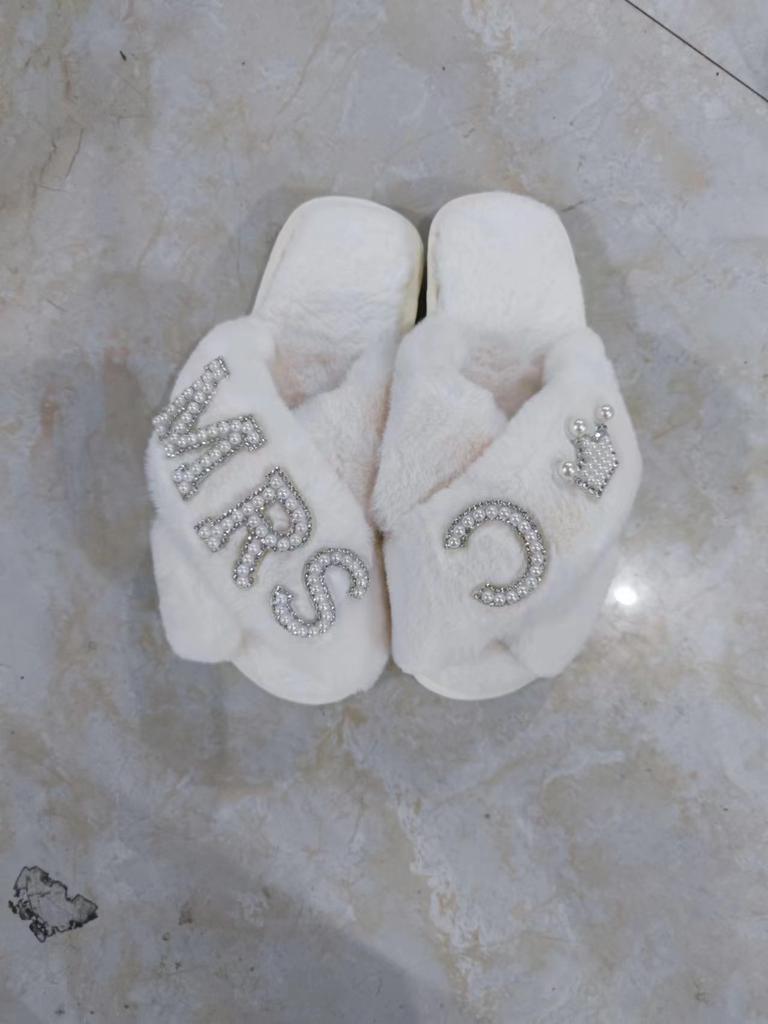 Plush Slippers for Women's Indoor Leisure Cross Plush Slippers Cotton Home Slippers Women Shoes Chanclas Mujer