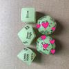 5 шт./компл., многогранные игральные кости, секс-игрушка с рисунком жеста, маленький размер, забавные романтические спортивные кости для медового месяца