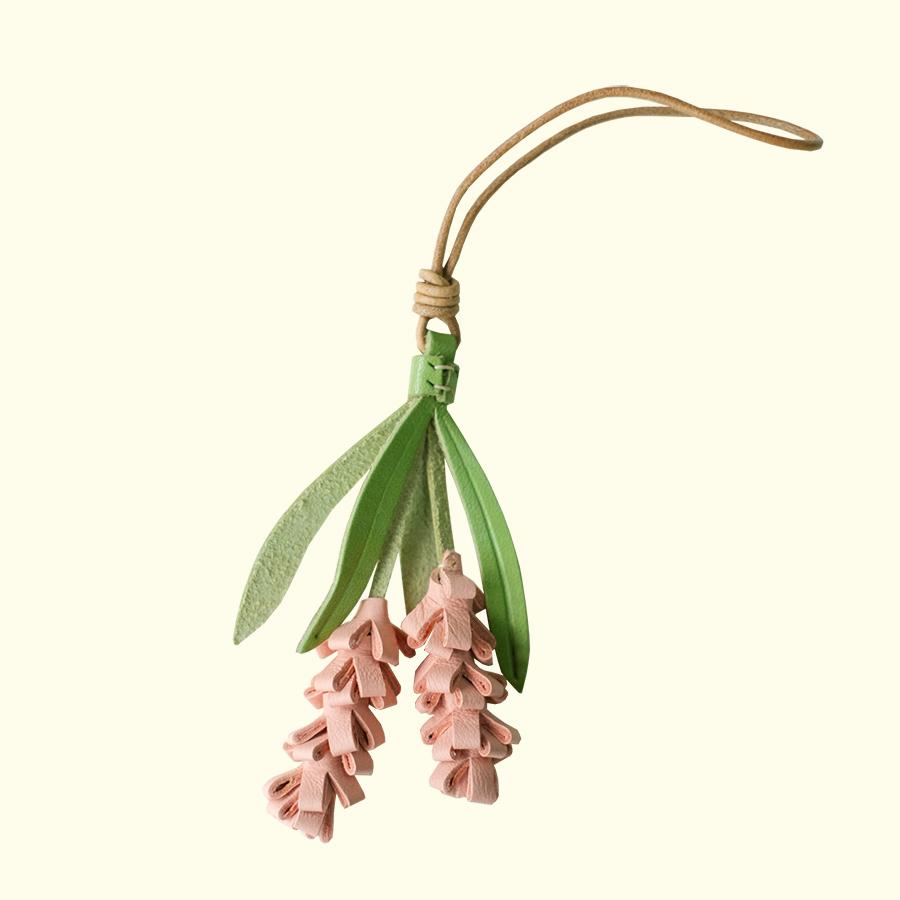 Очаровательный лавандовый брелок из коровьей кожи для женской сумки, модный брелок, прочный, изысканное исполнение, украшение для сумки, аксессуары для сумки