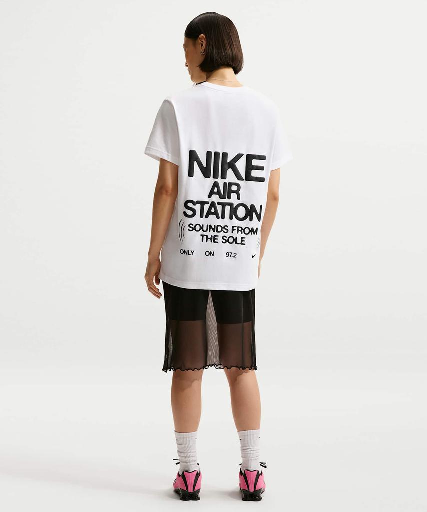 Nike Спортивная классическая футболка оверсайз W - Белый / Ir7852-100