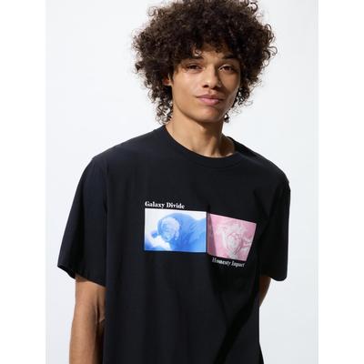 Uniqlo One Piece UT Графическая футболка D