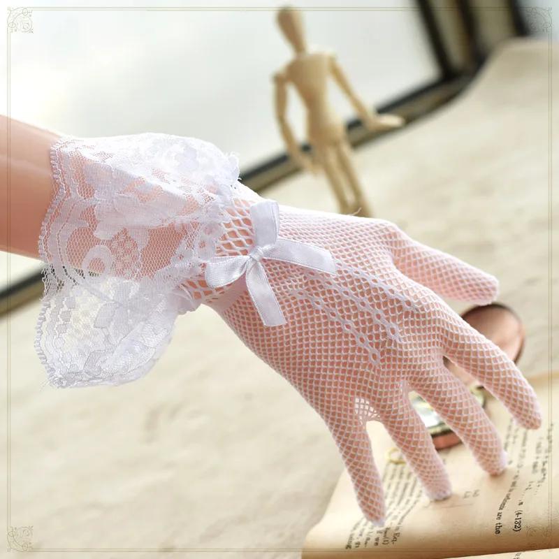 Sheer Lace Hollow Out Mesh Gloves Ultra Thin Stretchy Soft Full Finger Women's Gloves for Wedding Ceremony Event Black White