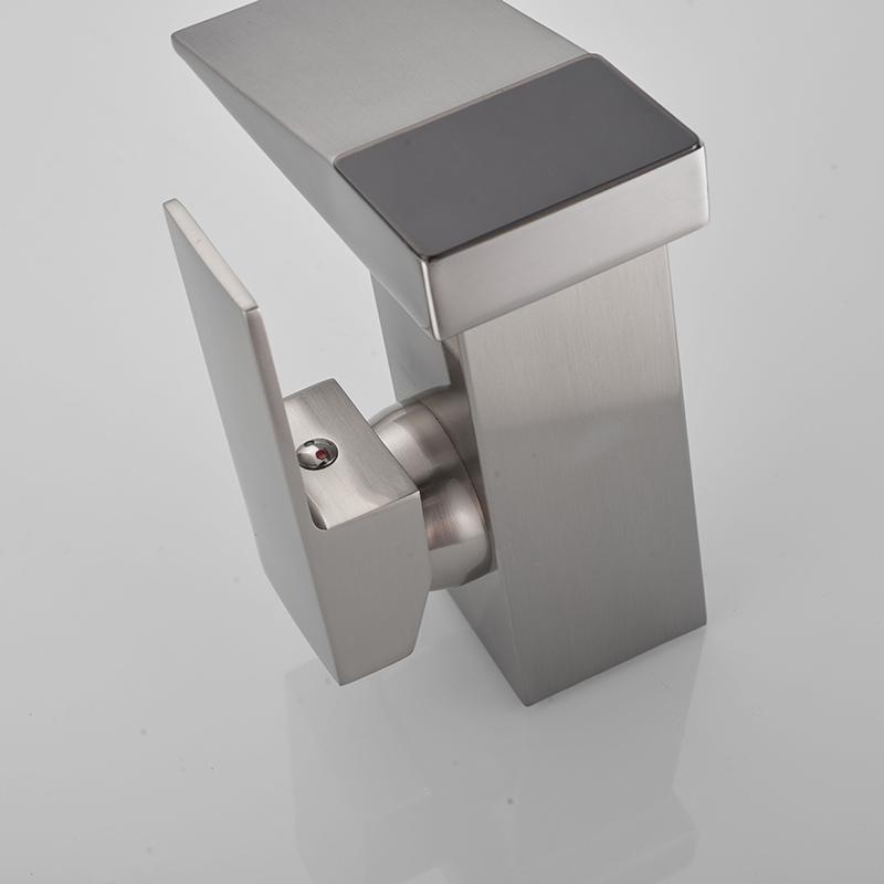 Роскошный высокотехнологичный смеситель с цифровым дисплеем ℉℃ для раковины в ванной комнате, смеситель с датчиком температуры, кухонный смеситель для раковины, смеситель для туалетного столика, водопадный смеситель