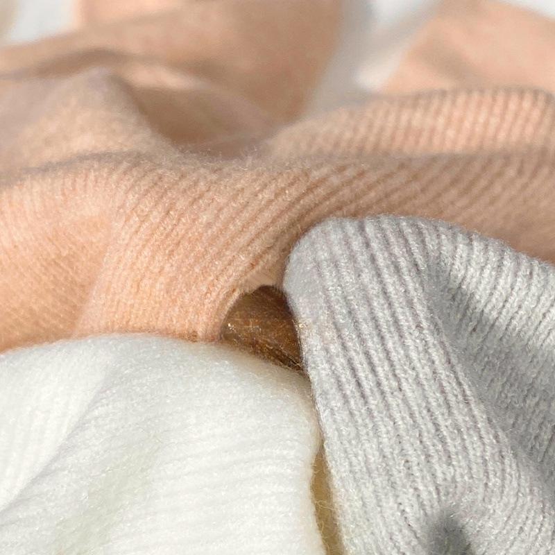 Low Neck Base Sweater for Women's Fashion Sweater Slim Fit Square Neck Knitted Sweater with An Inner Pullover Top