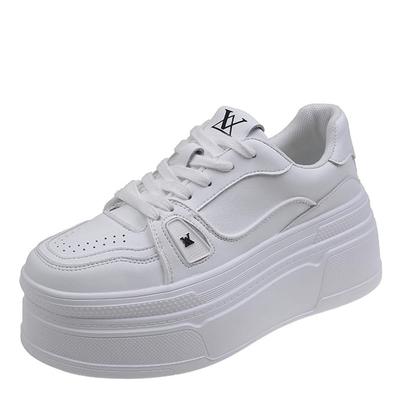 Модные женские белые туфли на платформе 5 см 2024 года, осень, новый стиль, студенческие кроссовки на толстой подошве, универсальная повседневная спортивная обувь для тенниса