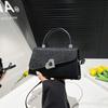 Простой текстурный нишевый дизайн повседневная портативная маленькая квадратная сумка лето новая глянцевая вставка на плечо сумка-мессенджер