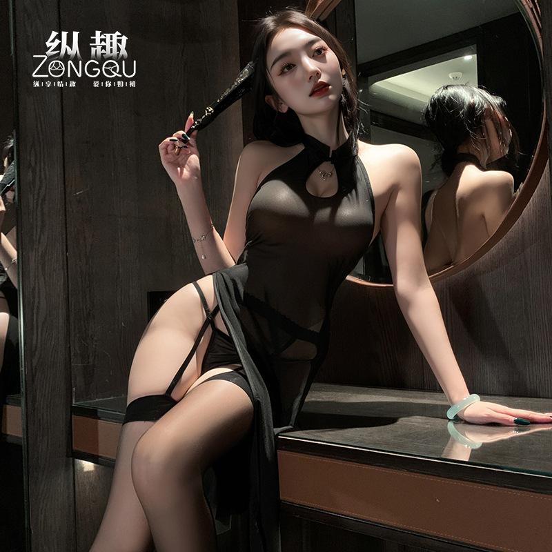 The sensual and elegant lingerie, the see-through classical cheongsam, the pure desire, the hollowed-out gauze uniform, the alluring no-take battle...