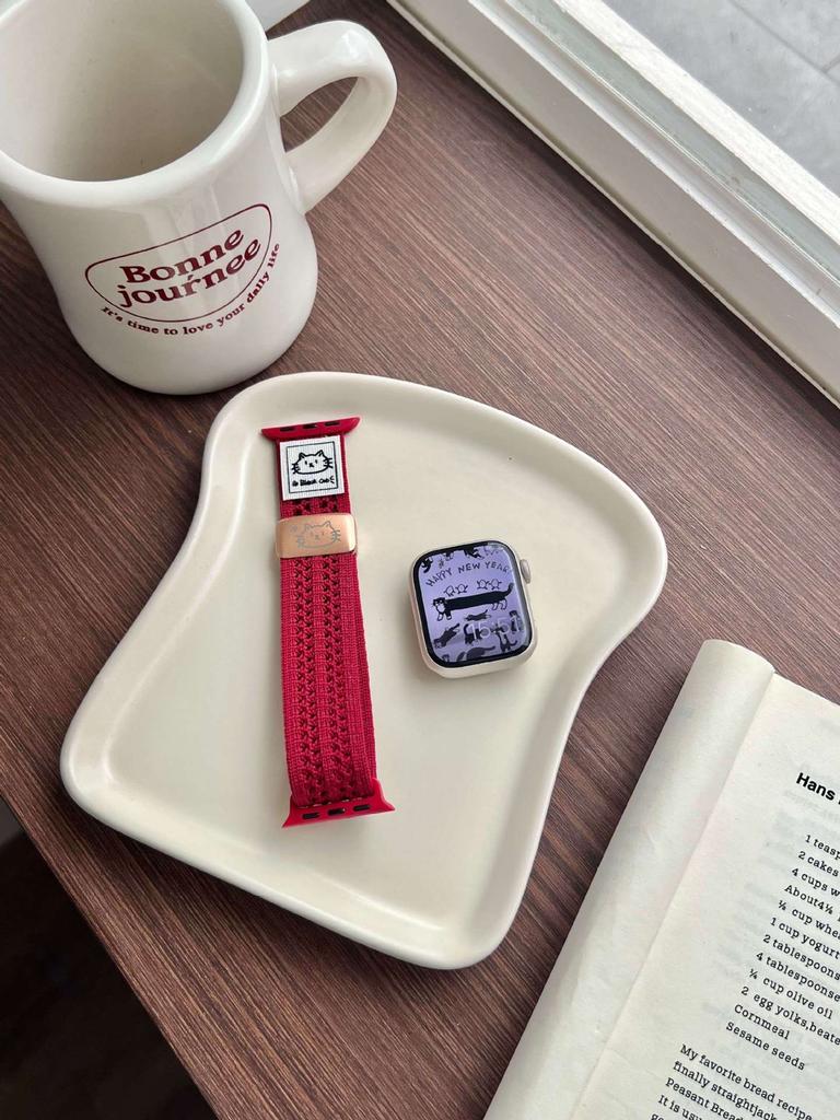 Cute kitten breathable knitted magnetic buckle strap for s10 generation Apple Applewatch987SE watch