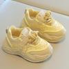Детская спортивная обувь 2025 весна и осень новая обувь для пап для мальчиков модные маленькие белые туфли для девочек мягкая подошва детская повседневная обувь