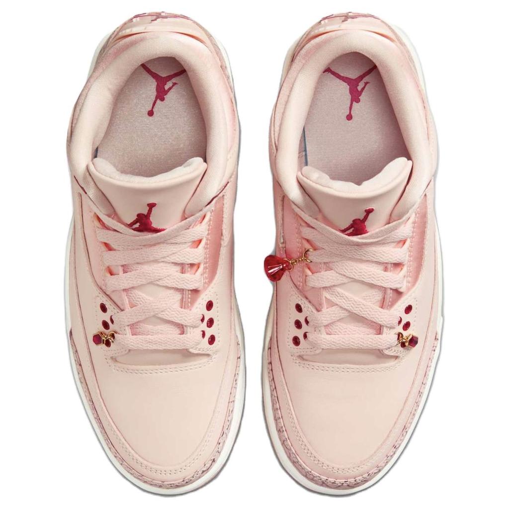 Кроссовки женские Air Jordan 3 Retro Treat Yourself розовые, выцветшие, коралловые, спортивные, красные HJ0178-600
