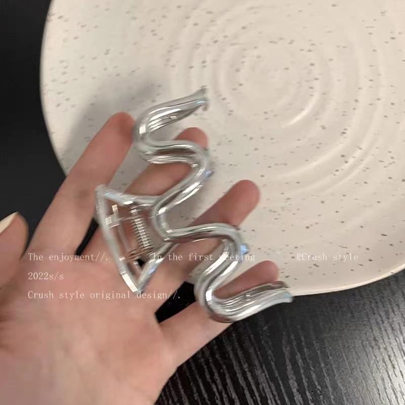 Премиальная металлическая заколка для волос «Акула» для женщин - Большая летняя заколка для волос, Уникальный дизайн