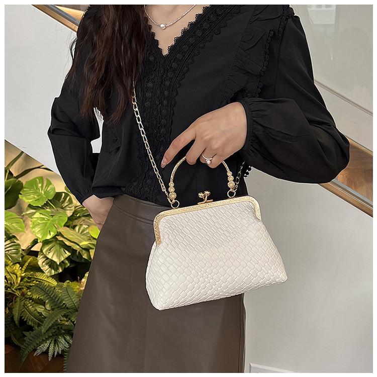 Модная плетёная сумка-ракушка с цепочкой для повседневного ношения