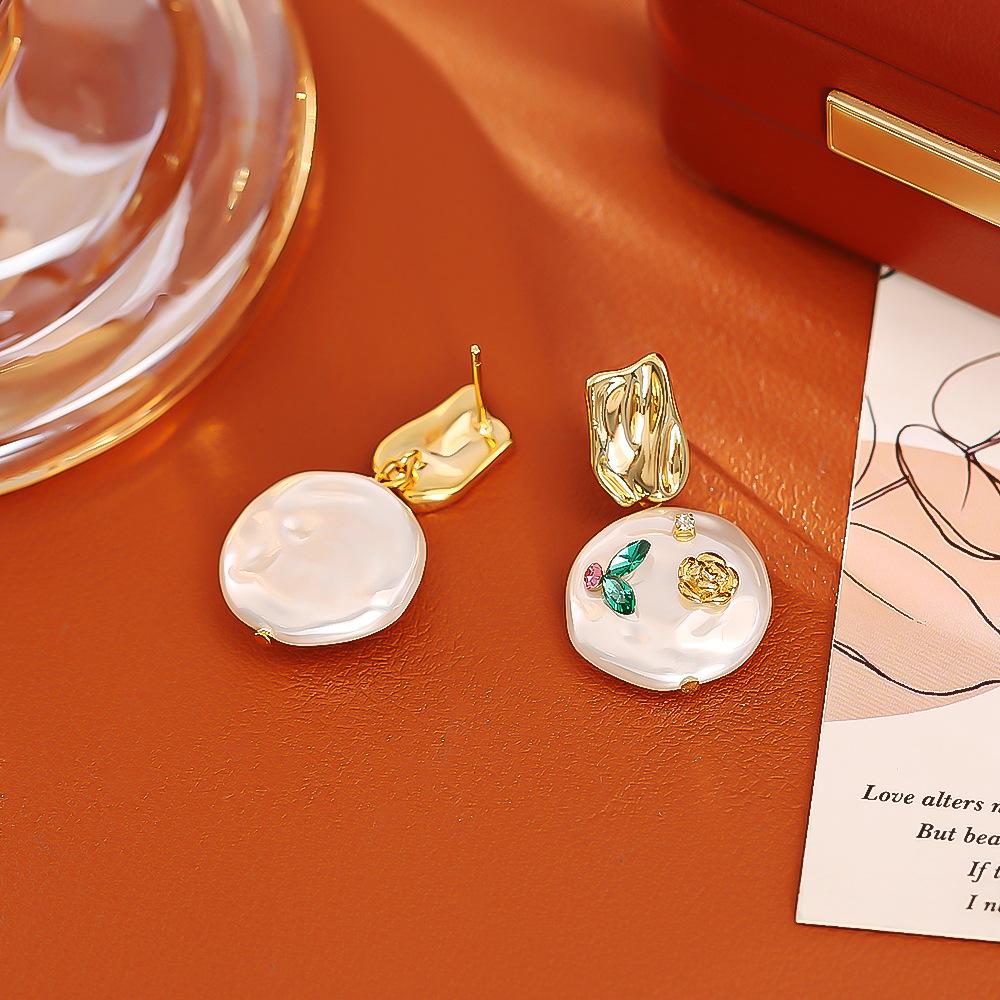 earrings, high-end fashion, simple and elegant, goddess-like charm, trendy earrings