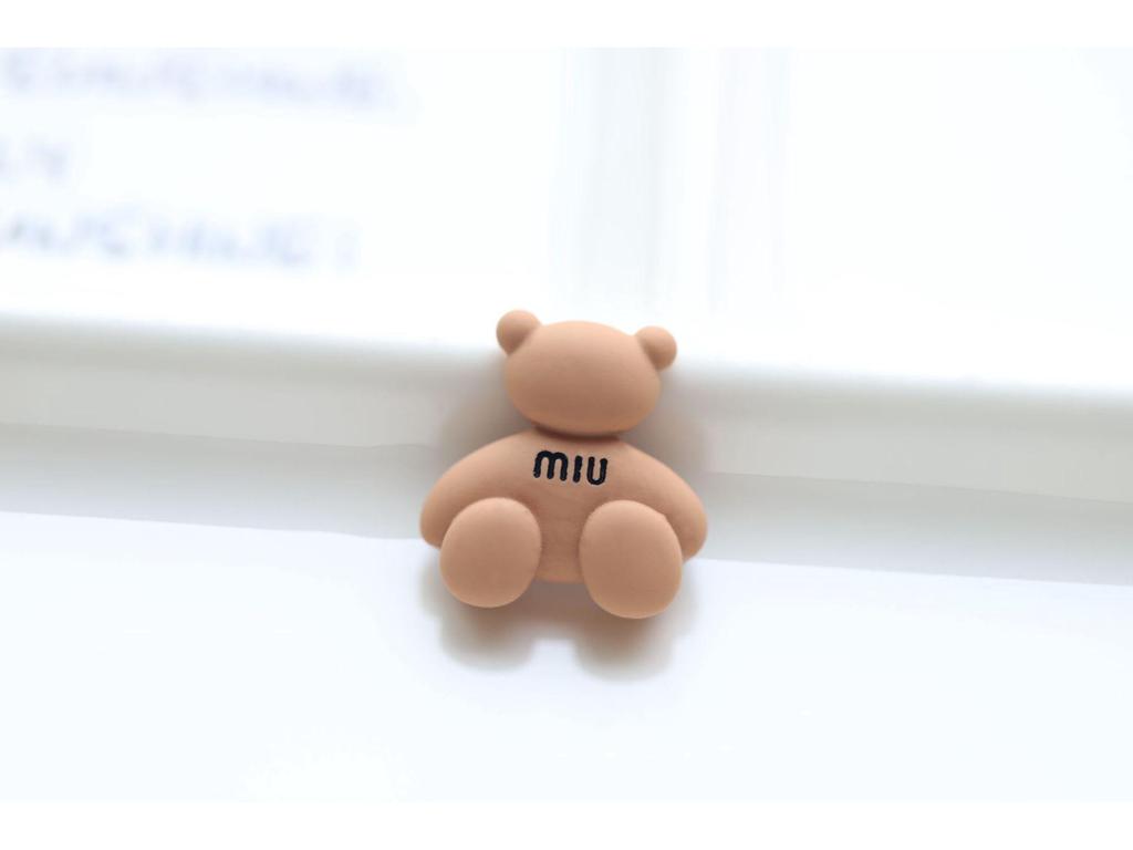 Набор аксессуаров для чехлов для телефонов и украшений из мультяшной матовой смолы M Bean