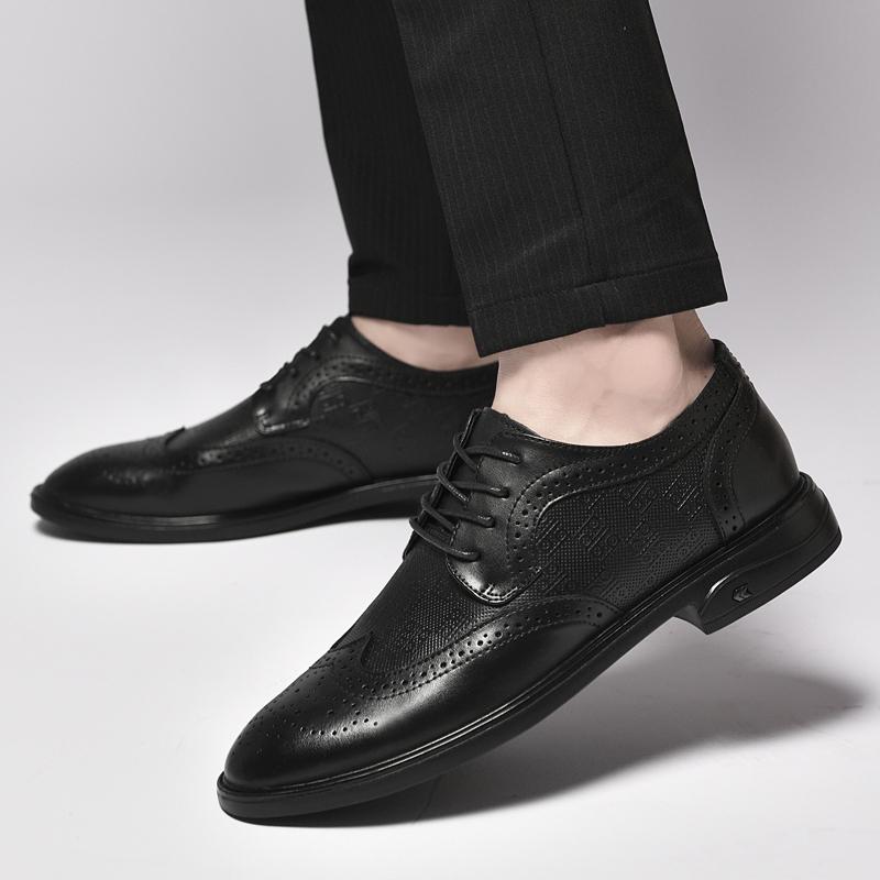 Мужские туфли из натуральной кожи в деловом стиле. Модный джентльменский стиль. Для отдыха на свежем воздухе, вечеринок, повседневных офисных свадеб. Качество.