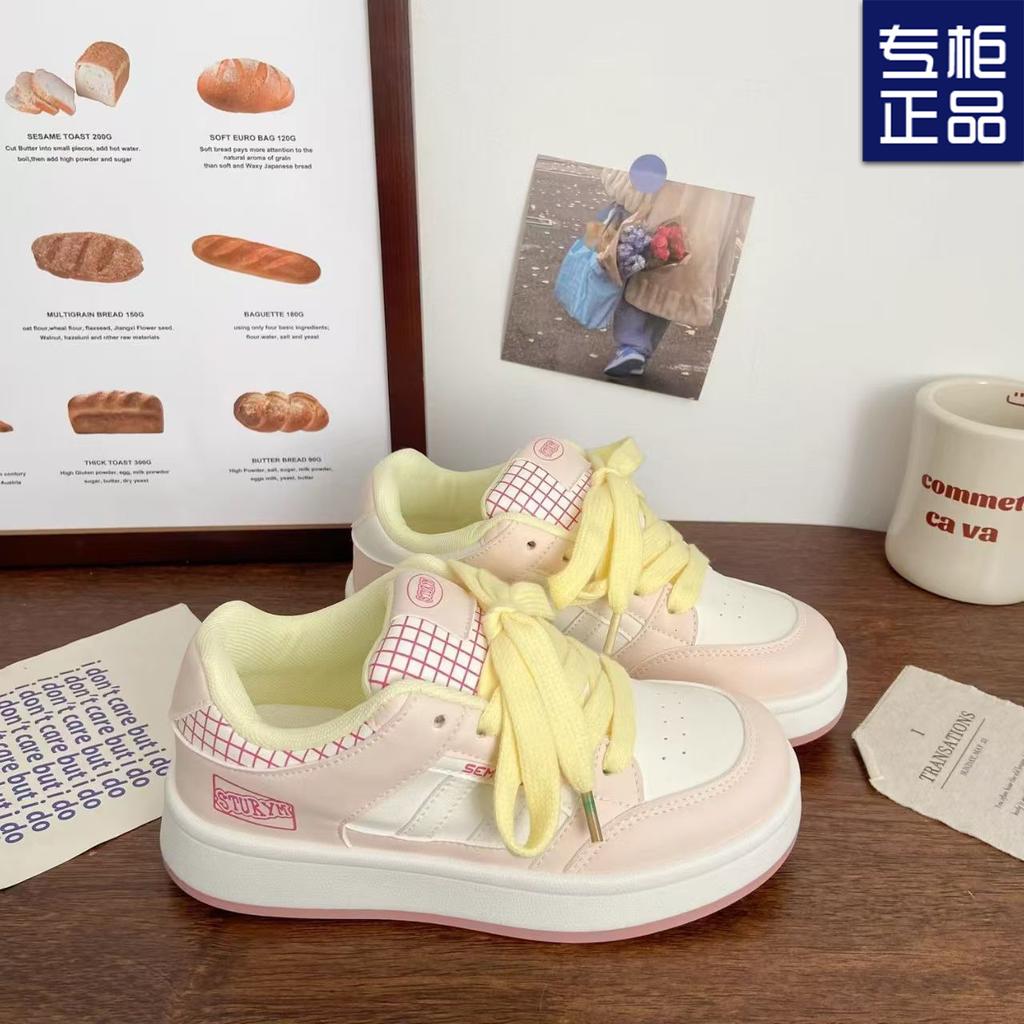 Повседневная универсальная спортивная обувь маленькая свежая синяя 2025 новая весна универсальные кеды студенческая платформа хлебные туфли женские