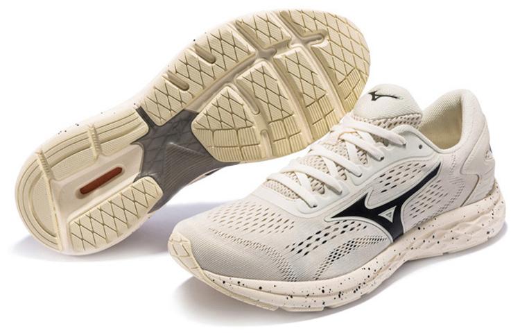 Men's Sneakers Mizuno RC 01 Beige/White