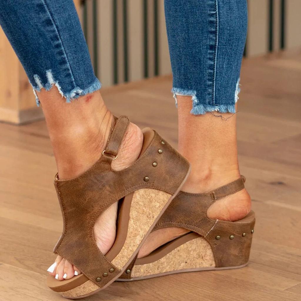 Обувь больших размеров 35–43 для женщин, модные повседневные однотонные летние сандалии на плоской подошве, повседневная одежда с открытым носком и платформой, босоножки на высоком каблуке на танкетке