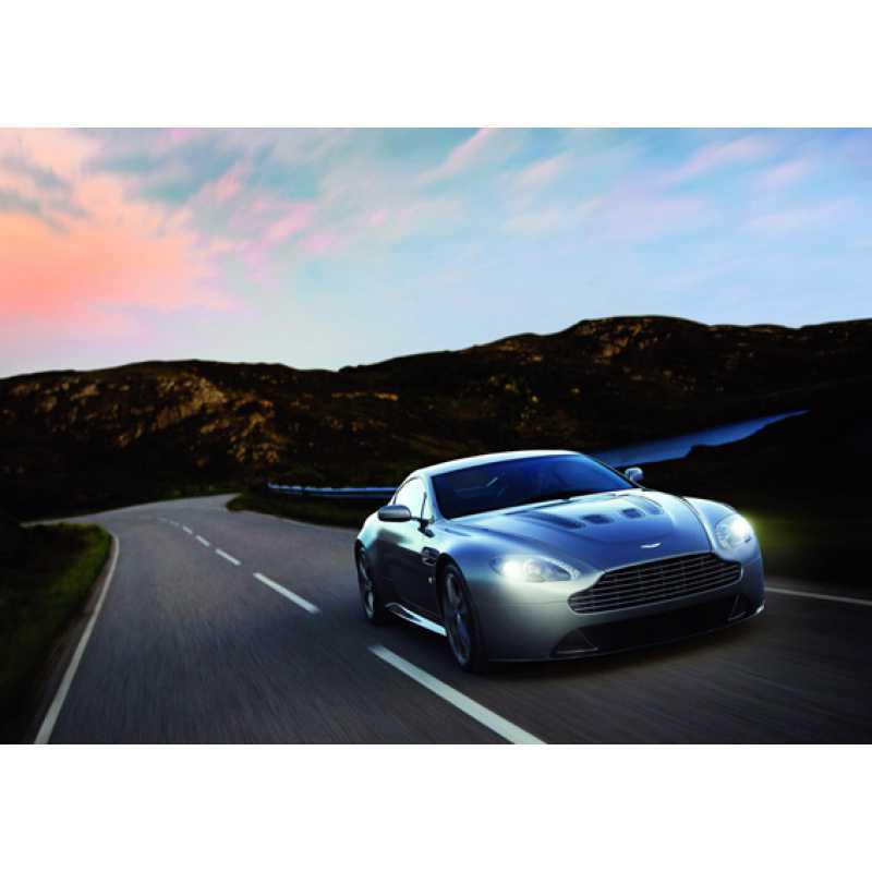 Декоративный плакат Aston Martin с рамкой - Настенное искусство с принтом винтажного автомобиля