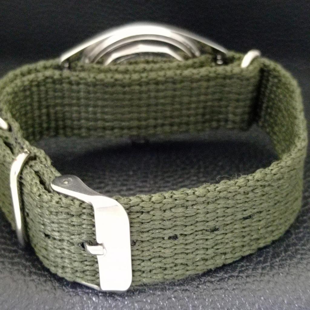 Б/У TITONI AIRMASTER TITOFLEX ШВЕЙЦАРСКИЕ МУЖСКИЕ ЧАСЫ С БИРЮЗОВЫМ ЦИФЕРБЛАТОМ a432180-2 R110-a432180