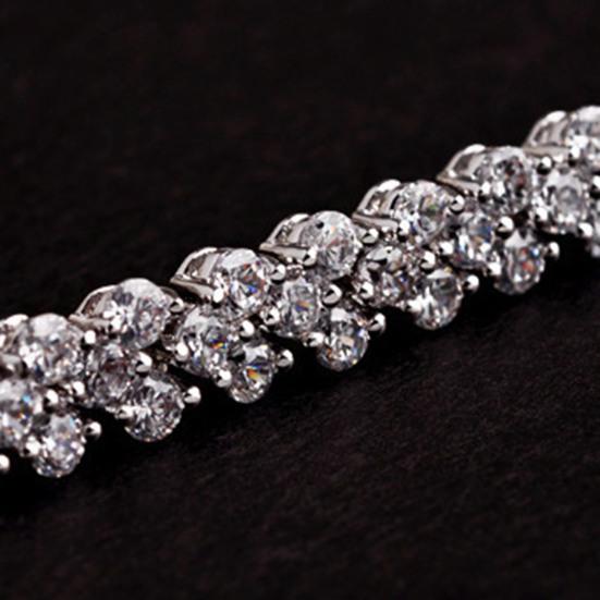 Браслет с инкрустацией кубическим цирконием, блестящий браслет, гипоаллергенный, регулируемая длина, застежка-лобстер, сверкающее ювелирное украшение, подарок