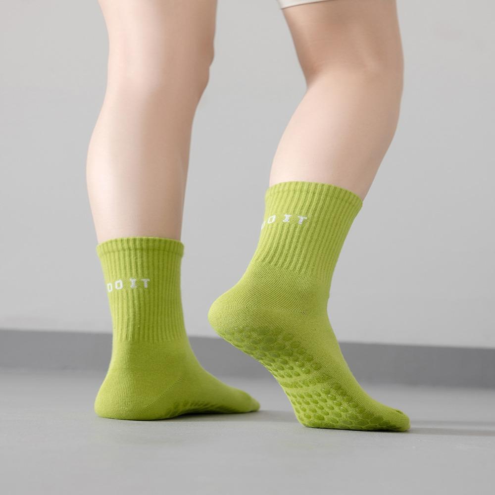 Solid Color Mid-calf Socks Cotton Sports Socks Comfortable Pilates Socks