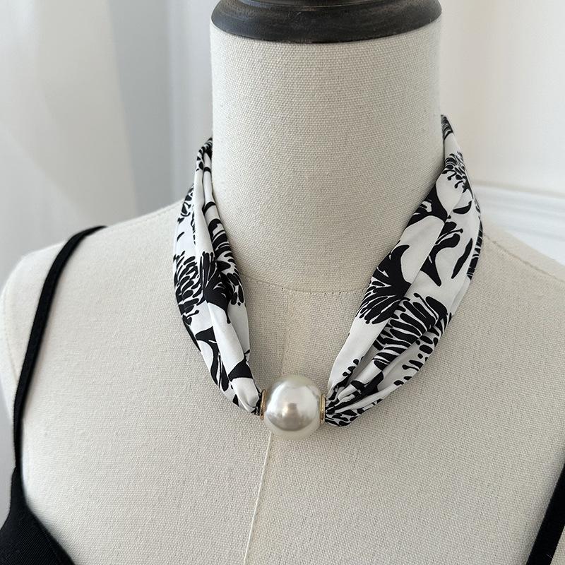 Pearl Necklace Women's Magnetic Buckle Silk Scarf High-end Spring and Summer New Niche Wear Printed Silk Scarf Scarf