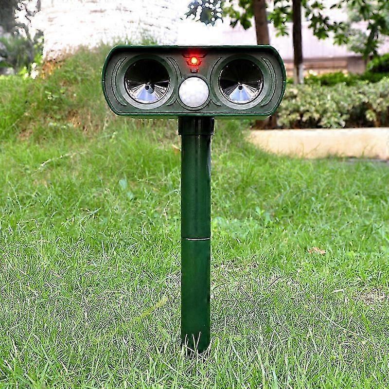 Ultrasonic cat deterrent solar powered outdoor