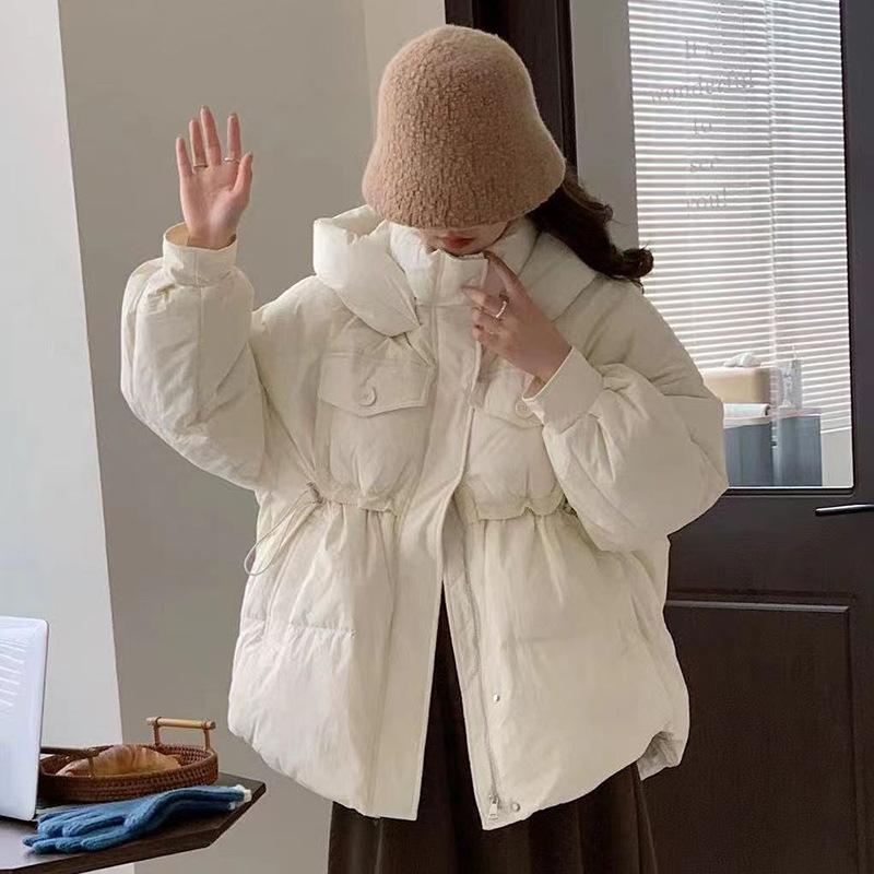 Милая короткая куртка-пуховик женская зимняя 2024 года, новая мода, дизайн с завязками, белое утепленное пальто на утином пуху