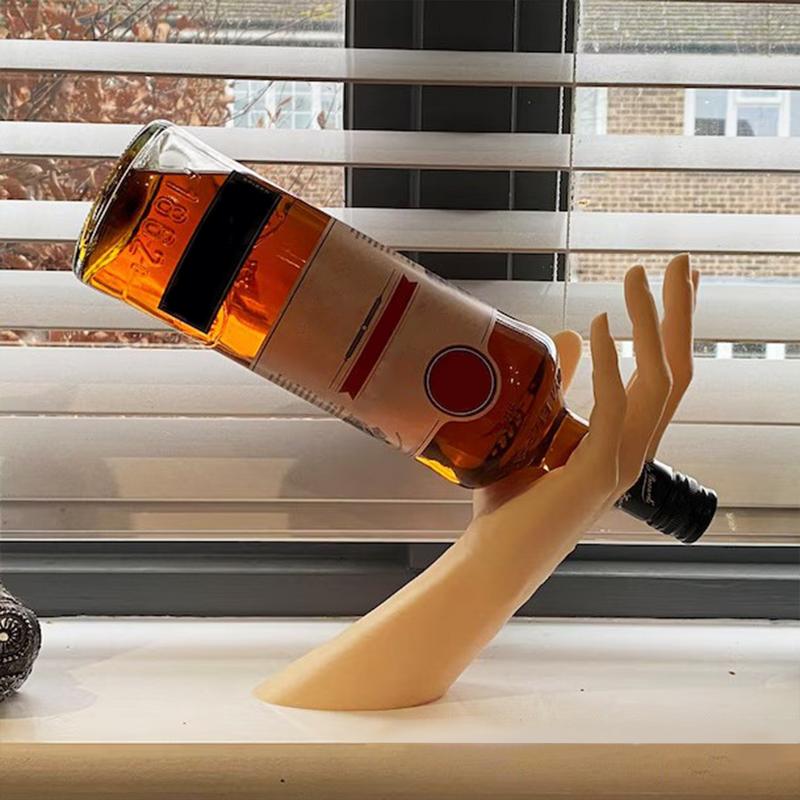 Ручная иллюзия Винная стойка Подвесная подставка для винных бутылок Креативная подставка-полка для барного шкафа Подарки Домашнее украшение