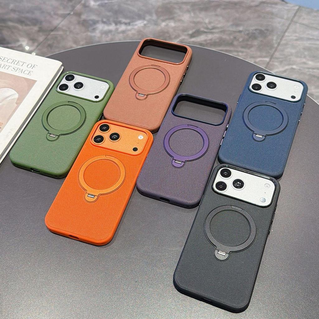 Совместим с iPhone 17 Pro Max: Магнитный чехол-подставка с текстурой Tech, тканевая защита от падений, подходит для iPhone 16 и 15.