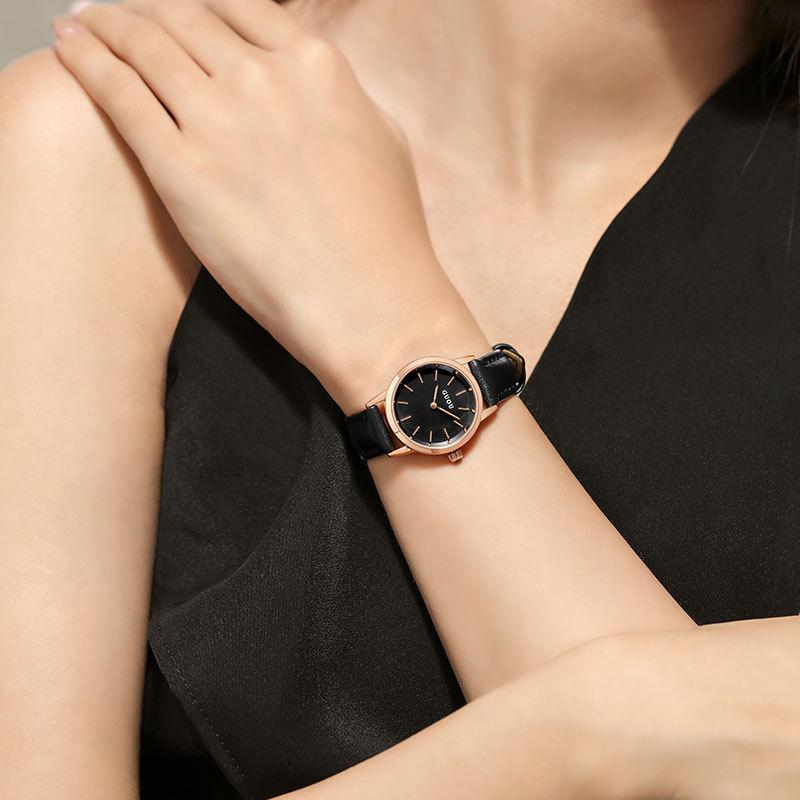 Новые стильные простые и модные женские часы с маленьким диском, компактные поясные часы, водонепроницаемые кварцевые часы