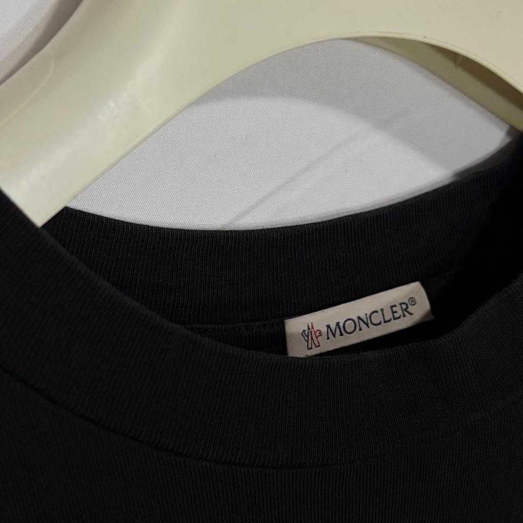 Moncler Футболка Черная Мужская Размер S Модель H10918C000128390T