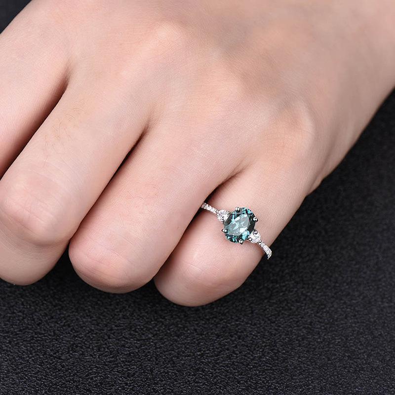 European And Korean Ring Women, Elliptical Geometric Design Simple Ring, Niche Elegant Triangle