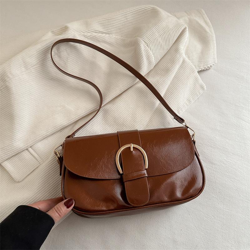 Korean version of retro simple small bag women's 2025 spring new trendy fashion messenger bag texture foreign style underarm small square bag