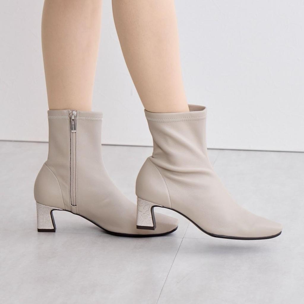 HIMIKO / 5cm modified heel sheep leather stretch boots / 641404 ivory 265