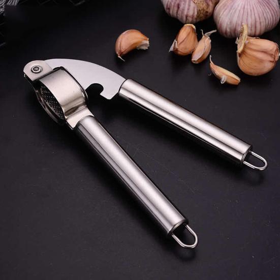 Garlic Press Heavy Duty Stainless Steel Mincer Tool Large Chamber Crushes Garlics Nuts Ergonomic Handle Kitchen Gadget for Easy Cooking