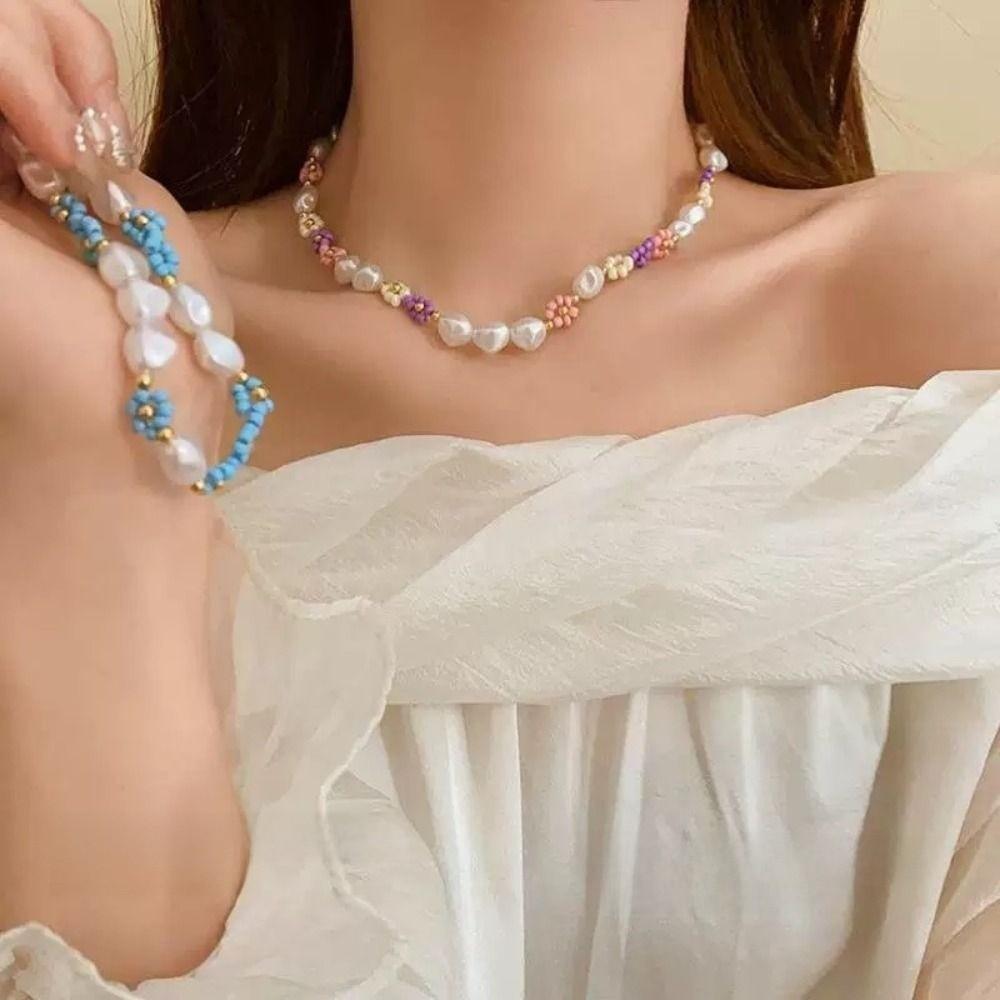 Korean Style Rice Bead Necklace Bead Flower Pearls Clavicle Chain Cute Daisy Bracelet Women