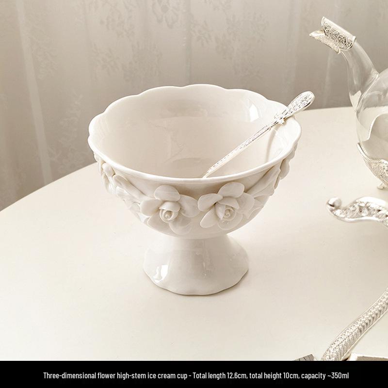 Керамический набор: Кофейная чашка с блюдцем и десертная тарелка с 3D цветочным узором. Премиальный, ручной работы.