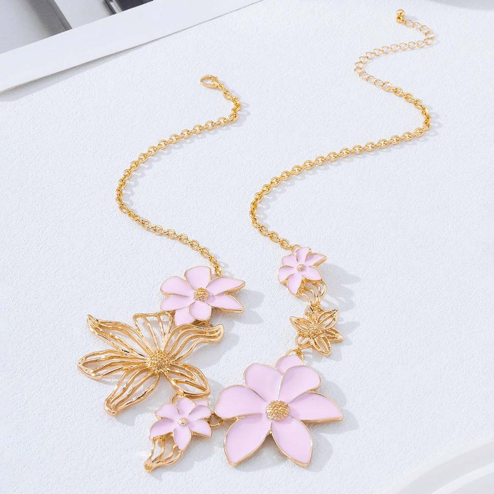 Irregular Flower Collarbone Chain Vintage Women Pendant Necklace Trendy Floral Necklace Girls