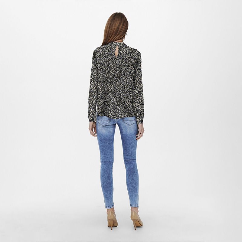 ТОЛЬКО женская блузка с длинными рукавами и цветочным принтом